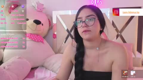 milah_tay online show from May 14, 4:16 pm