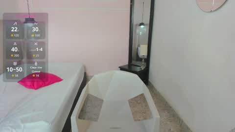 milaheat1 online show from April 11, 8:13 pm