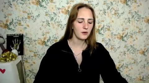 Snapshot of milana_cutie_ chatting on September 24, 6:09 am Milana online show from September 24, 6:09 am