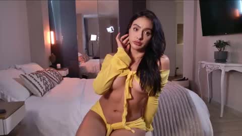 milana online show from October 25, 9:37 pm