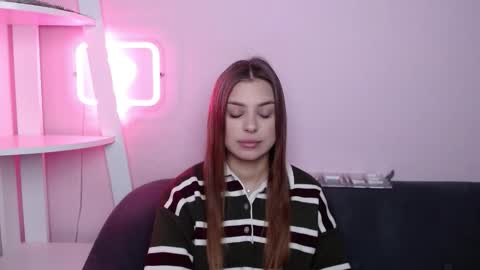 milanaangelas online show from February 12, 5:55 am