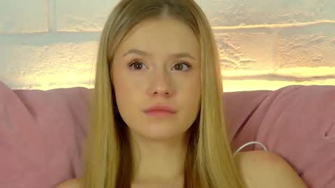 MilanaBalmain online show from September 17, 4:10 pm