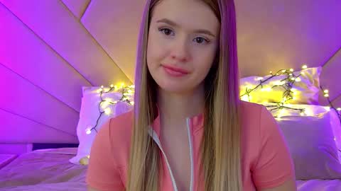 MilanaBalmain online show from March 10, 2:26 pm