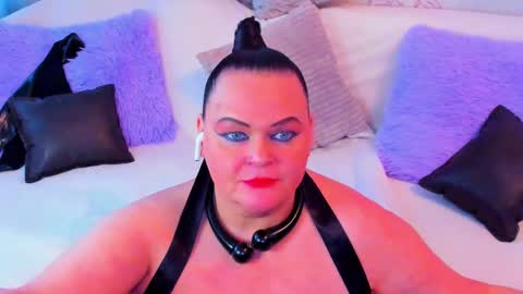 Snapshot of milanabiegert chatting on March 6, 12:30 pm Lana online show from March 6, 12:30 pm