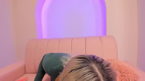 Sexy Mila  online show from February 23, 10:50 am