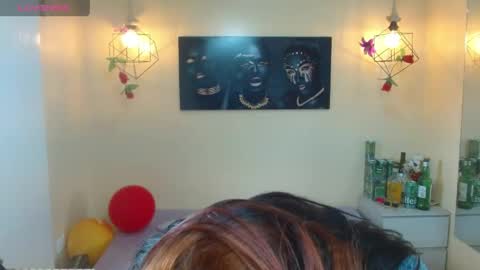 Miley online show from May 7, 1:18 pm