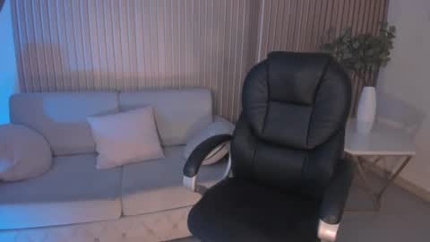 Miley Cruz  IG miley model23 online show from February 19, 9:28 am