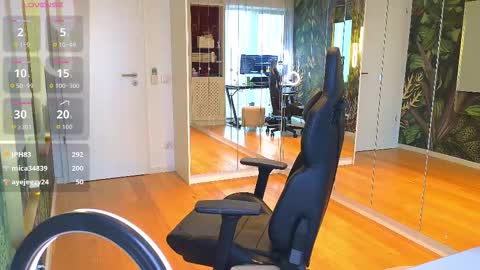 Miley Sin online show from March 24, 3:18 pm