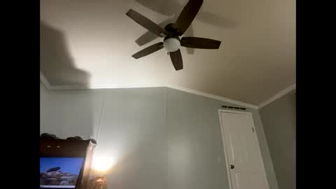 milf_hunter2222 online show from November 19, 10:58 am