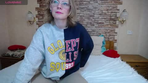 Elen online show from May 4, 3:51 pm