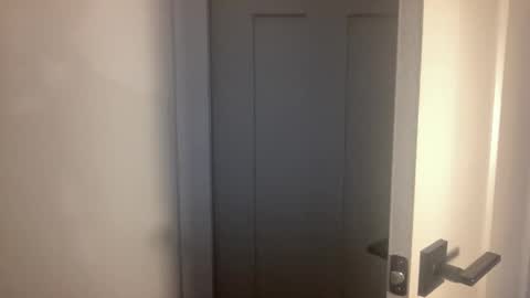 HungCollege online show from March 8, 8:35 pm