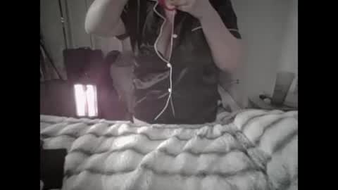 MilfShake Lounge online show from December 5, 6:48 am