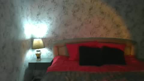 milissasii online show from March 24, 12:00 pm