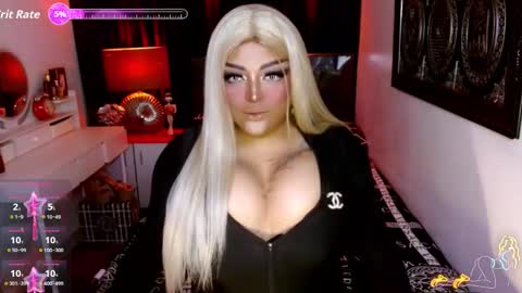 milkshakelavinia online show from November 18, 4:15 am