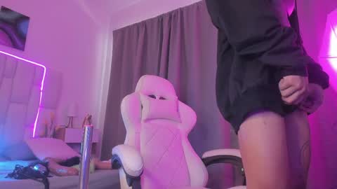 Michelle  online show from April 10, 8:13 pm