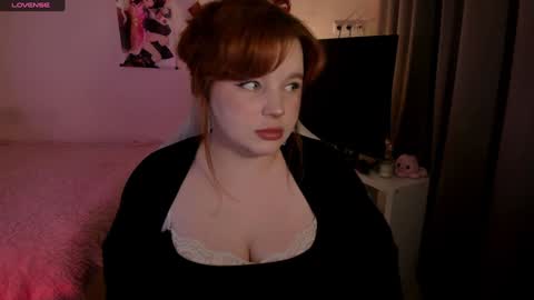 Lisa online show from February 1, 6:19 pm