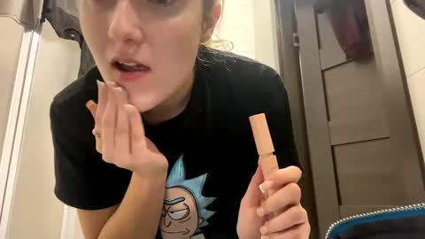 milkybaby269137 online show from December 31, 4:04 pm