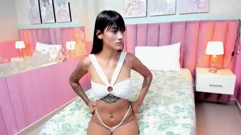 Snapshot of milkybaby_ chatting on October 16, 11:21 am Sofia online show from October 16, 11:21 am
