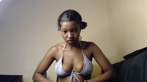 milla_armani online show from February 21, 10:51 am