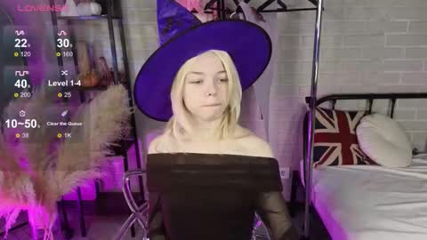 Hello  Im Mila online show from October 22, 9:12 am