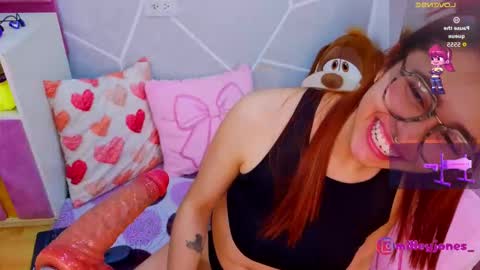 milleyjones_ online show from February 6, 9:28 pm