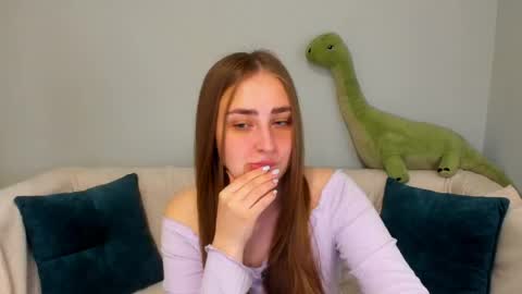 millibrooksss online show from May 18, 1:26 am