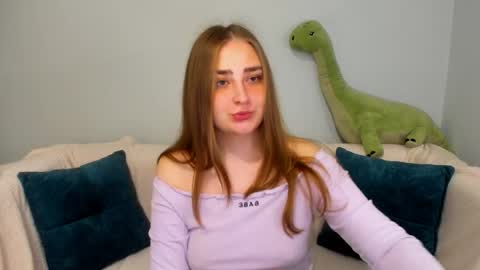 millibrooksss online show from May 27, 1:45 am