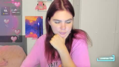 milly_shy_ online show from October 25, 2:28 pm