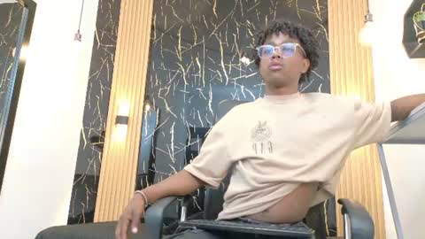   MILO  online show from July 15, 4:51 am