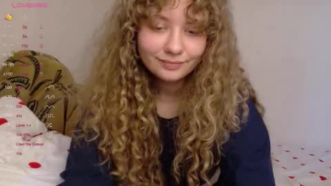 milounee online show from March 14, 9:35 am