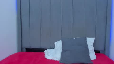 Miluu online show from December 6, 2:40 am