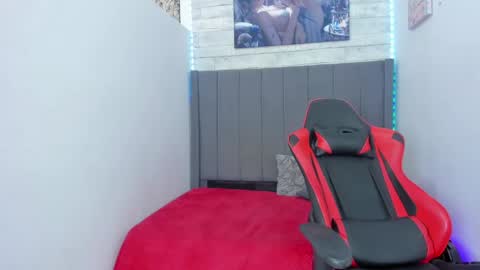 Miluu online show from January 24, 3:00 am