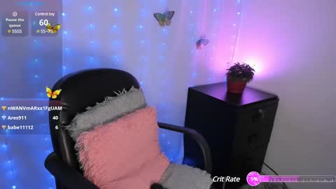 Snapshot of milysauria_ chatting on March 6, 11:47 am Mily online show from March 6, 11:47 am