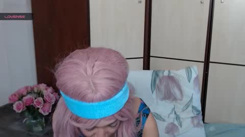 mimi_la online show from October 20, 9:58 am