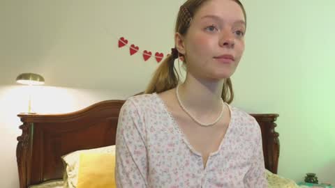 mimichelle online show from December 10, 5:50 am