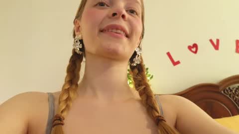 mimichelle online show from December 29, 3:54 am