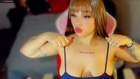 mimirodriguezz online show from February 24, 8:06 am