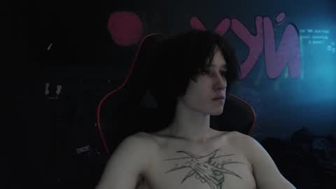 Max online show from February 7, 12:41 pm