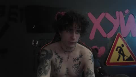 Max online show from November 13, 1:14 pm