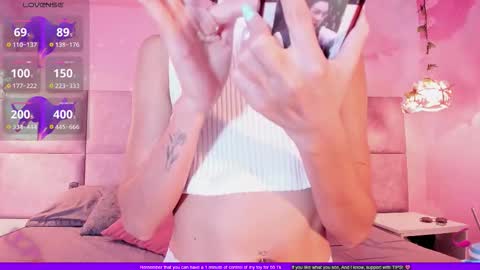 Minji online show from September 29, 7:02 pm
