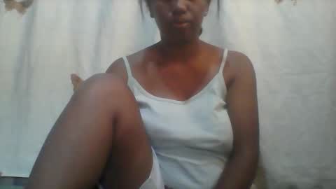 Snapshot of minie4tina chatting on October 4, 9:29 am Minie4Tina online show from October 4, 9:29 am