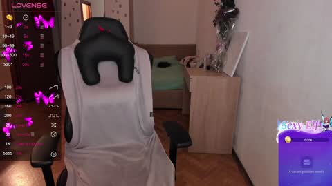 Lisa online show from December 15, 3:31 pm