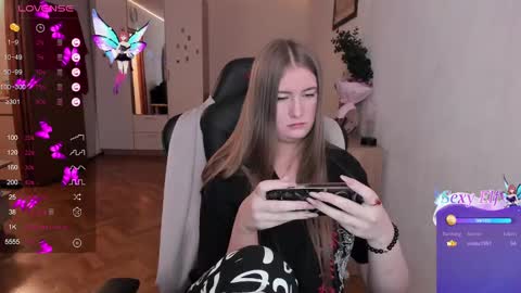 Lisa online show from January 22, 11:12 am