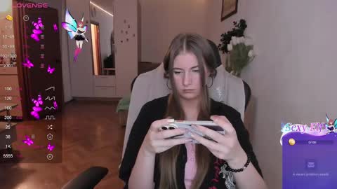 Lisa online show from March 10, 2:16 pm