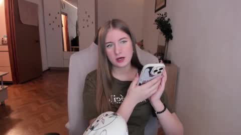 Lisa online show from February 11, 11:31 am