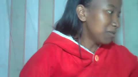 minouch211907 online show from December 3, 3:29 am