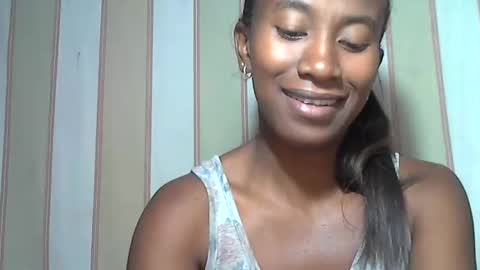 minouch211907 online show from March 1, 9:15 pm