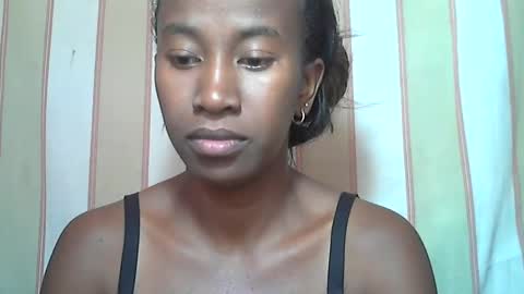 minouch211907 online show from March 3, 12:39 pm