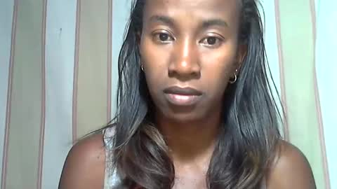 minouch211907 online show from March 2, 5:14 pm