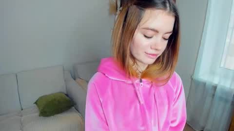 Linda online show from November 26, 7:38 am